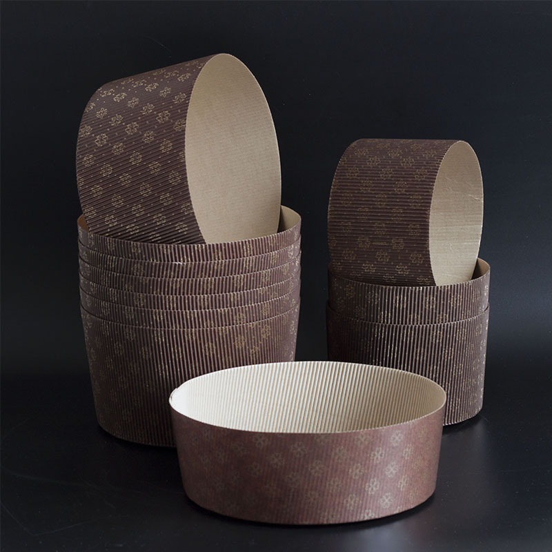 Все для выпечки ПанеттонеВсе для выпечки Панеттоне Итальянские бумажные формы, пакеты, спицы для охлаждения и ингредиенты. Все, чтобы получилось профессионально!